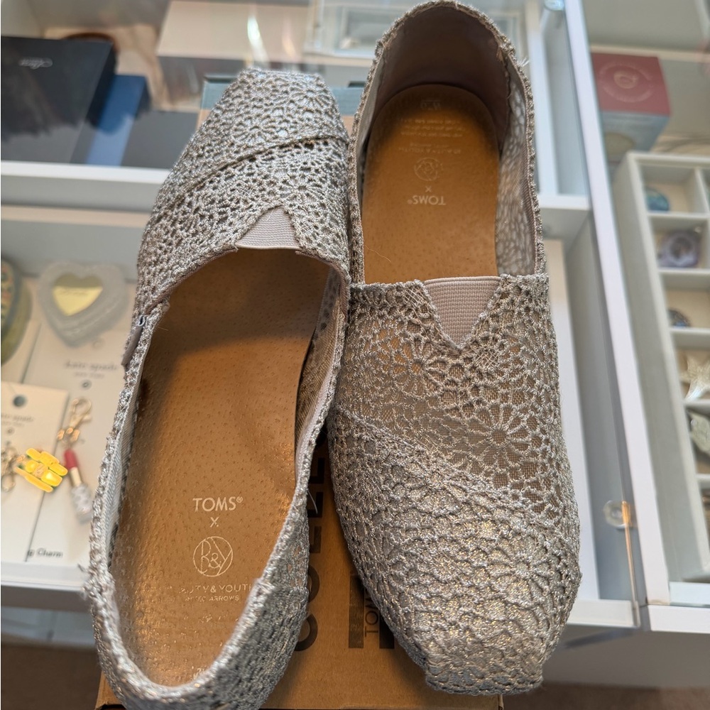 TOMS Classic Silver Crochet/Glitter Slip-Ons